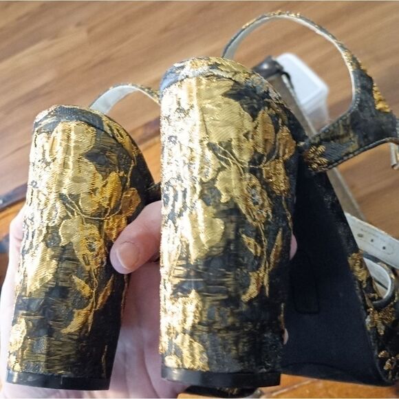 Anne Klein Gold Lalima  Rose Brocade Sandals - Picture 12 of 15